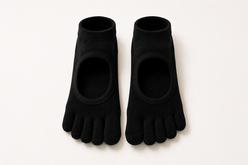 Five-toe pilates grip socks in multiple colours