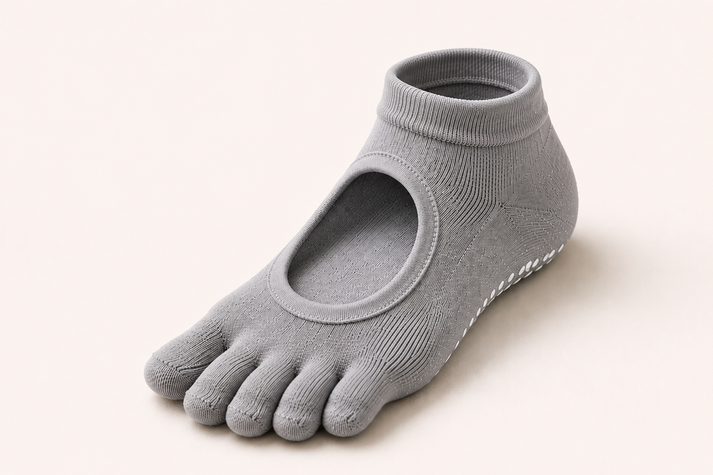 Five-toe pilates grip socks in multiple colours